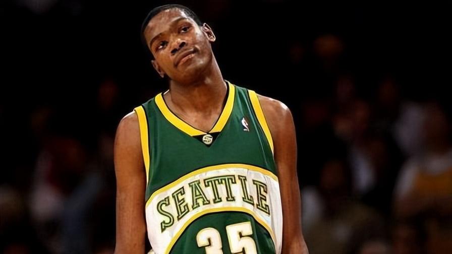 杜兰特在NBA哪个球队?从雷霆到太阳,他的每一站都写满了故事 杜兰特在NBA哪个球队?从雷霆到太阳,他的每一站都写满了故事