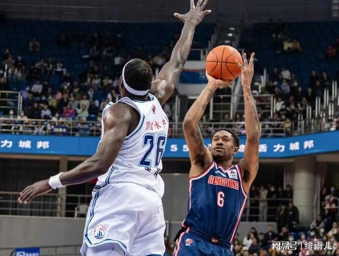 深圳萨林杰在NBA什么水平?说真的,他比你想的强不少 深圳萨林杰在NBA什么水平?说真的,他比你想的强不少